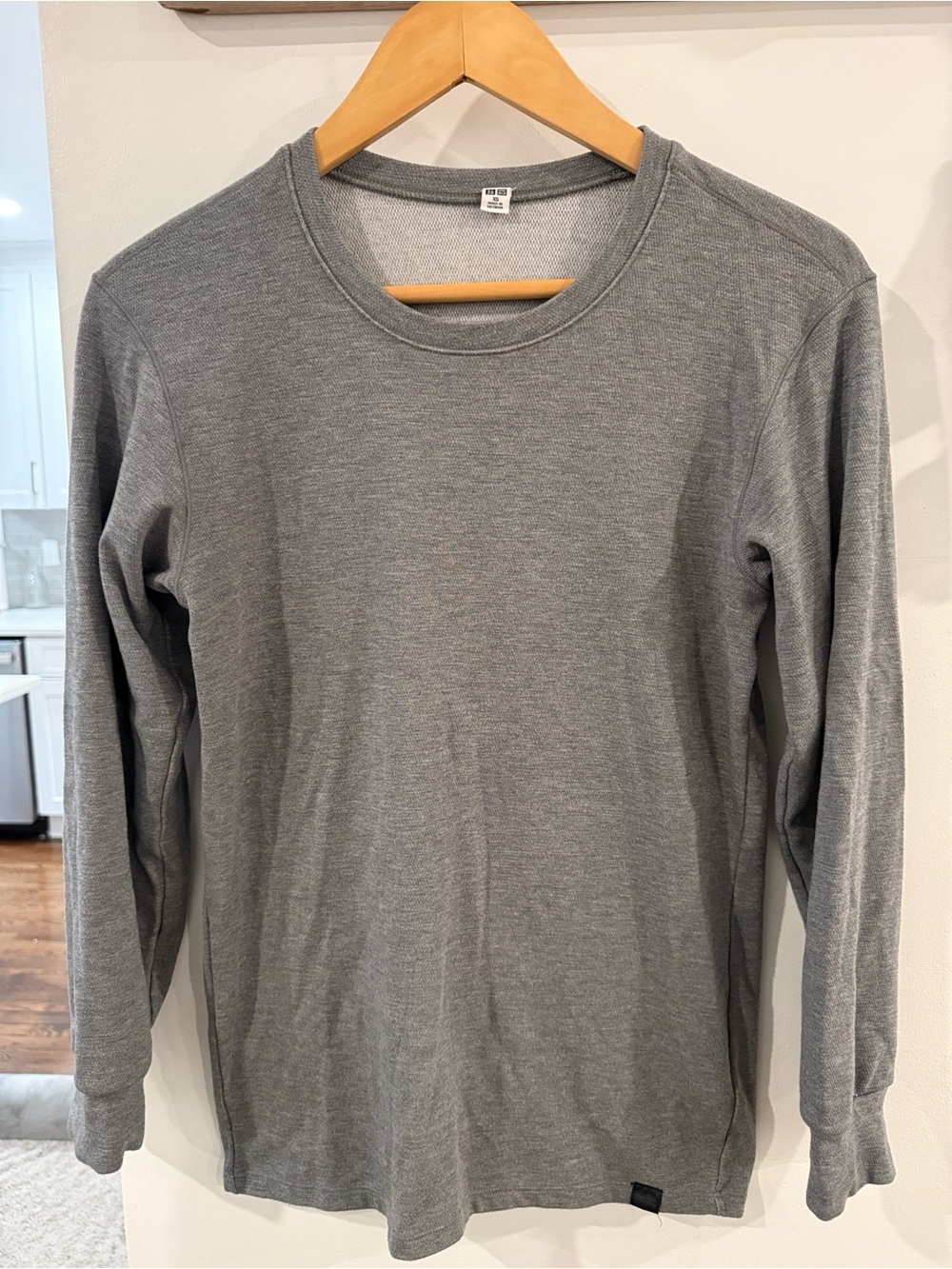 Uniqlo Men's Long-Sleeve Crewneck Shirt - Gray